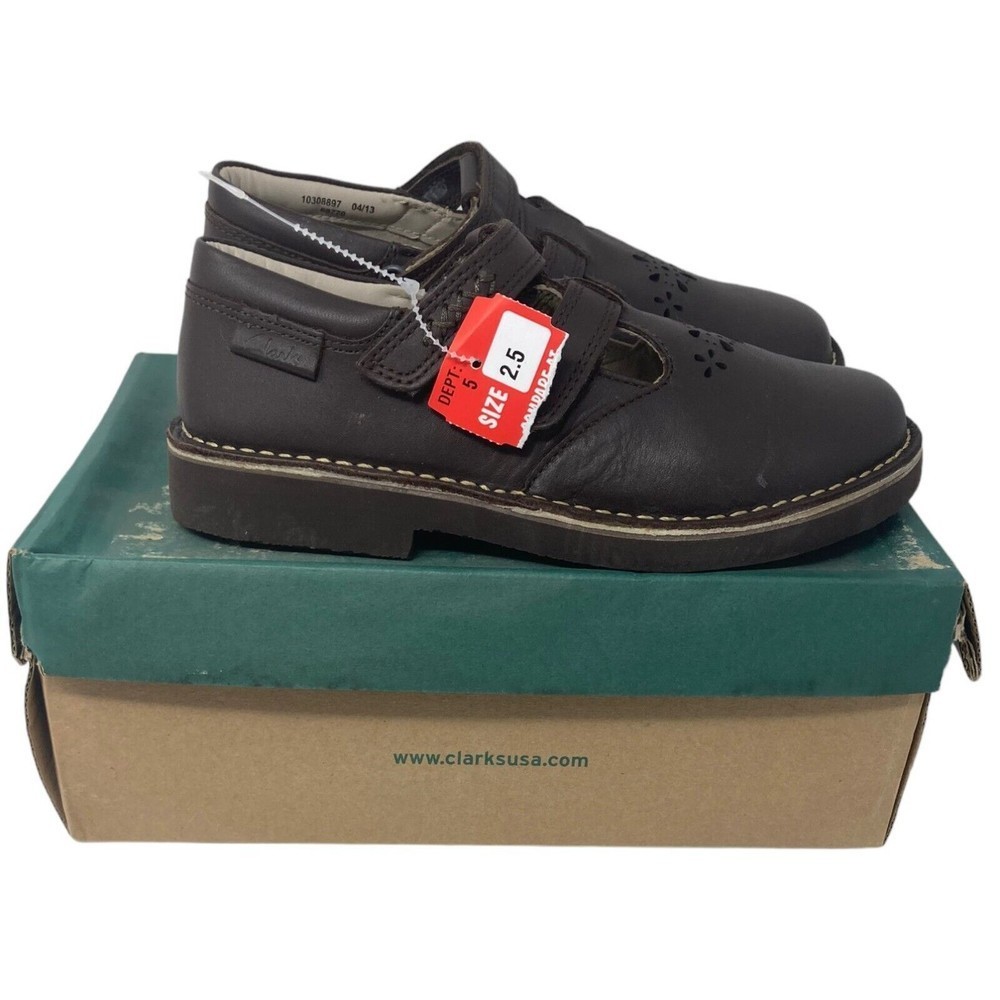 Clarks Girls Brown Star Beam Flats Size 2.5 Wide Leather Mary Janes NEW NIB